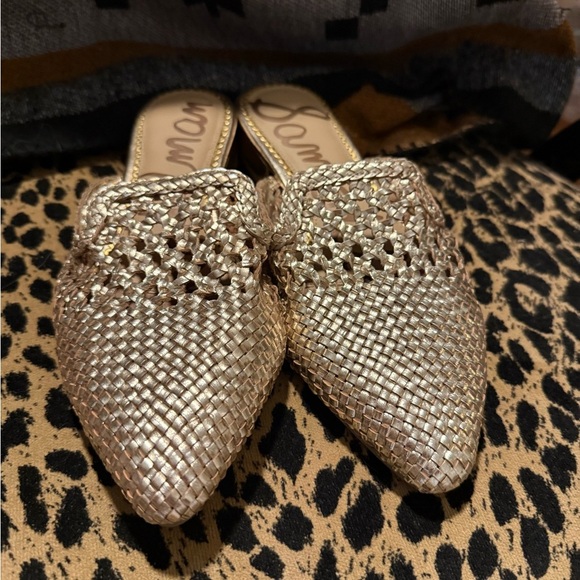 NWT Sam Edelman Tan and Gold Woven Flats - Picture 1 of 7